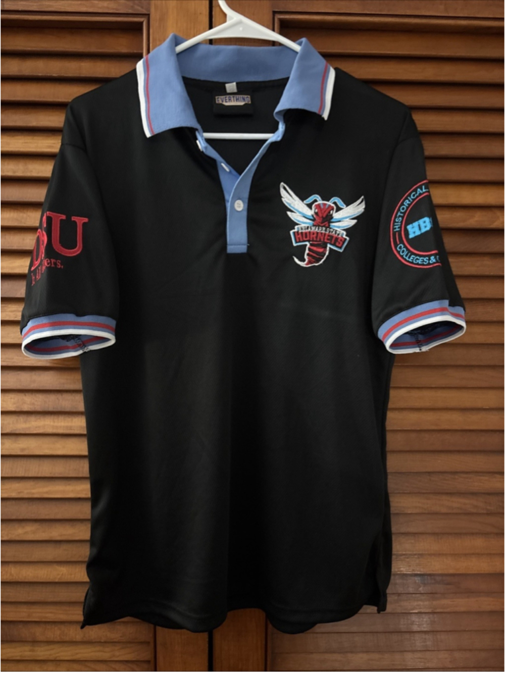 Delaware State Hornets Polo Golf Shirt Black Adult Size Small